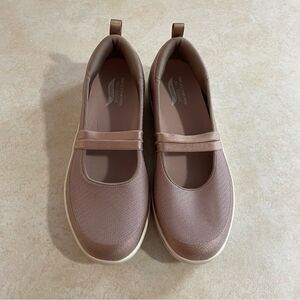 Skechers Arch Fit Mindful Uplift Mauve Blush pink shoes size 7 EUC women’s